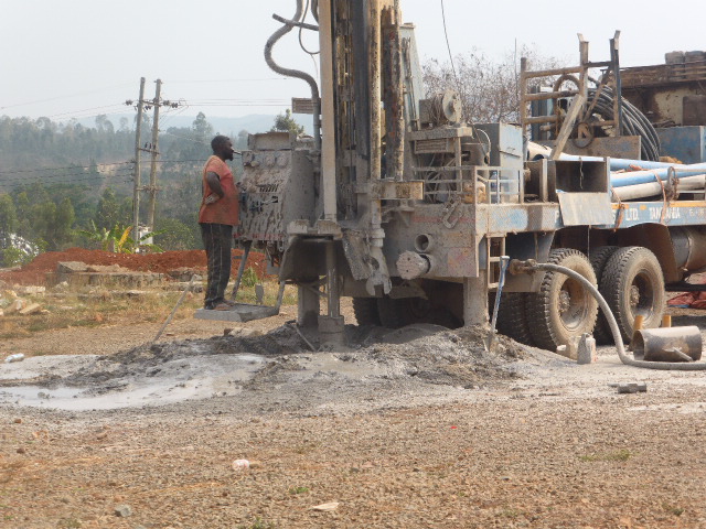 BoreholedrillingunderwaycloaetoBiharamulosept2017.jpg